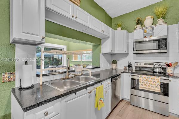 Dorsey Park, 1800 NW 3rd Ct, Fort Lauderdale, Florida 33311, image 3