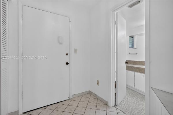 1501 NE 191st St #C203, Unincorporated Dade County, Florida 33179, image 3