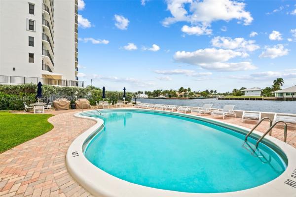 Coastal Vista South, 711 N Riverside Dr #302, Pompano Beach, Florida 33062, image 2
