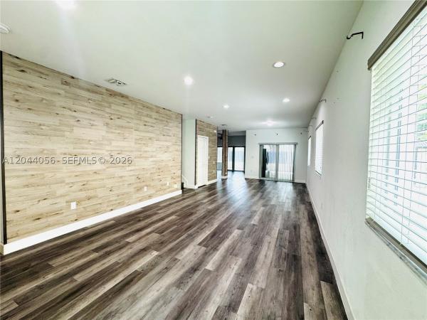 Emilios Place At Oasis, 363 NE 35th Ter, Homestead, Florida 33033, image 2