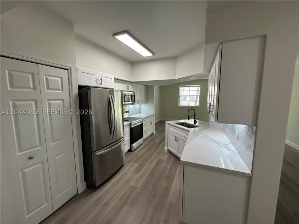 Village By The Bay, 3225 NE 184th St #10106, Aventura, Florida 33160, image 2