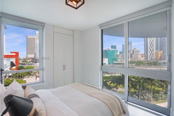 Wind, 350 S Miami Ave #713, Miami, Florida 33130, image 2