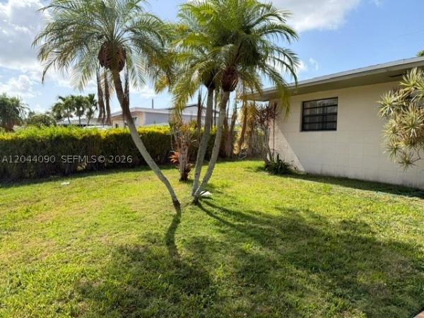 11832 SW 185th Ter, Unincorporated Dade County, Florida 33177, image 2