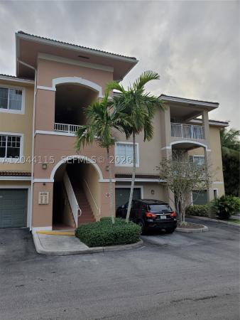 6458 Emerald Dunes Dr #304, West Palm Beach, Florida 33411, image 2