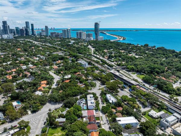 Vizcaya Gardens, 200 SW 32nd Rd, Miami, Florida 33129, image 1