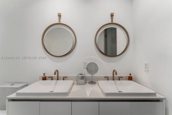 2655 S Bayshore Dr #908, Miami, Florida 33133, image 1