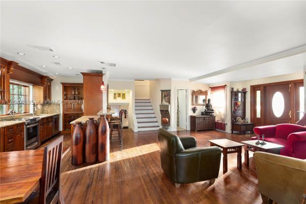 Riviera, 6315 Maynada St, Coral Gables, Florida 33146, image 2