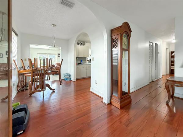 19411 SW 117th Ave, Unincorporated Dade County, Florida 33177, image 2