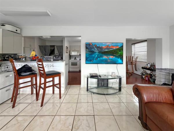 19411 SW 117th Ave, Unincorporated Dade County, Florida 33177, image 3