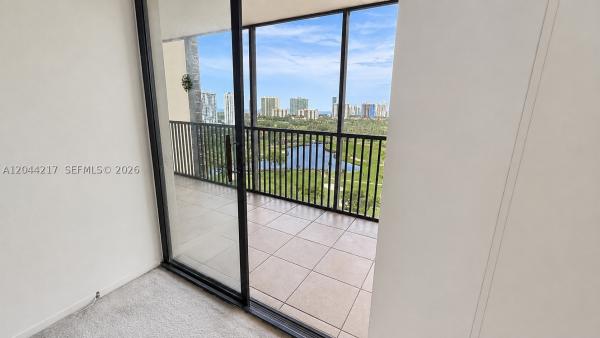 Coronado Tower 2, 20301 W Country Club Dr #1826, Aventura, Florida 33180, image 1