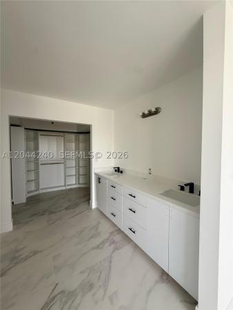 Mystic Pointe Tower 200, 19101 NE 36th Ct #1005, Aventura, Florida 33180, image 3