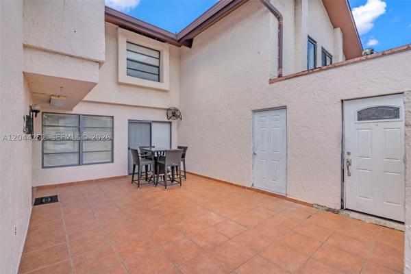 8186 NW 98th Ter #132, Hialeah Gardens, Florida 33016, image 1