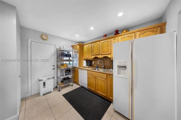 Westland Eden, 1950 W 54th St #206, Hialeah, Florida 33012, image 1