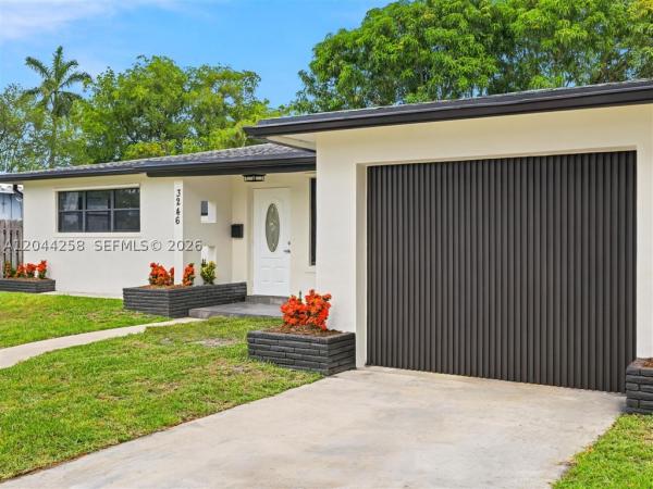 Orangebrook Golf Estates, 3246 Buchanan St, Hollywood, Florida 33021, image 1