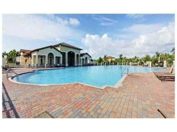 The Shores At Isles Of Bayshore, 9209 SW 227th St #4, Cutler Bay, Florida 33190, image 3