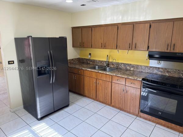 2428 NW 82nd St, Unincorporated Dade County, Florida 33147, image 2