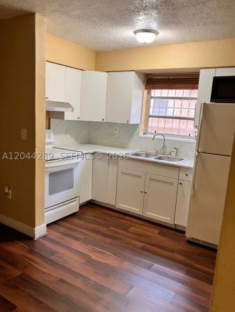 Caples, 2835 NW 22nd Ave, Miami, Florida 33142, image 2