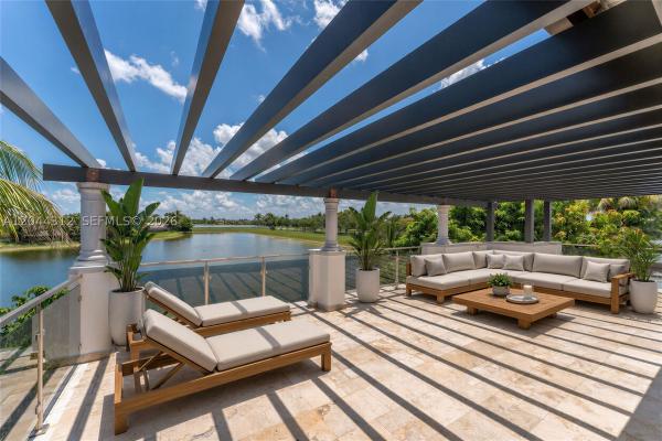 15262 SW 11th St, Unincorporated Dade County, Florida 33194, image 1