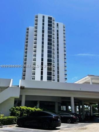 Waterview 2, 20515 E Country Club Dr #142, Aventura, Florida 33180, image 3