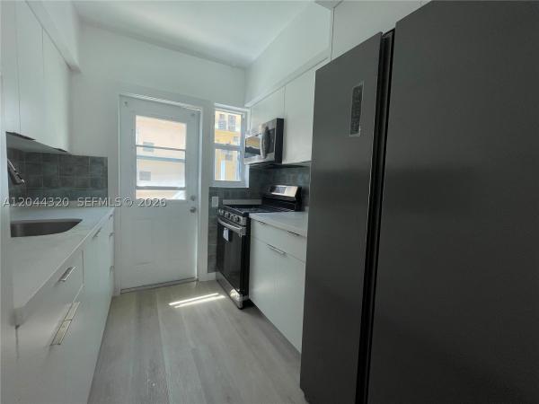 2120 Biarritz Dr #1, Miami Beach, Florida 33141, image 3