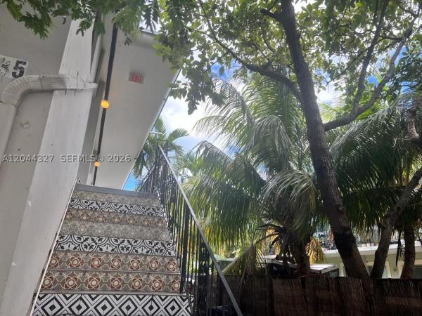 7035 Rue Granville #3, Miami Beach, Florida 33141, image 1