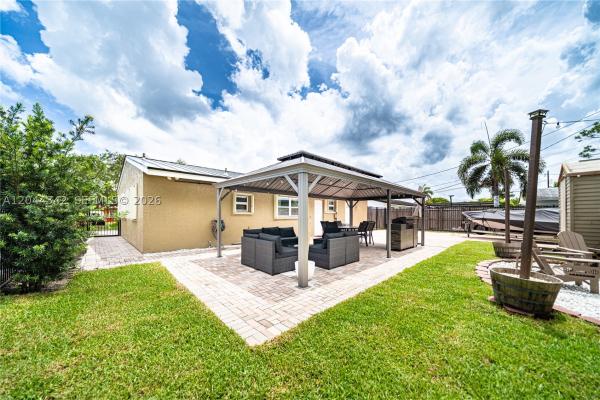 Heritage Homes, 7101 Hope St, Hollywood, Florida 33024, image 1