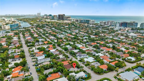 Altos Del Mar, 9008 Emerson Ave, Surfside, Florida 33154, image 2