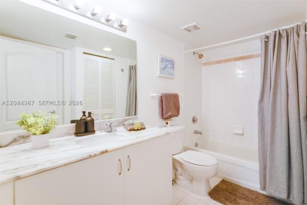 The Club At Brickell Bay, 1200 Brickell Bay Dr #3614, Miami, Florida 33131, image 1
