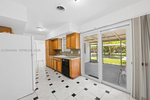 Hollywood Hills, 733 N Rainbow Dr, Hollywood, Florida 33021, image 3