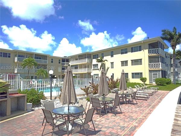 Crystal Cove, 450 Golden Isles Dr #2H, Hallandale Beach, Florida 33009, image 2