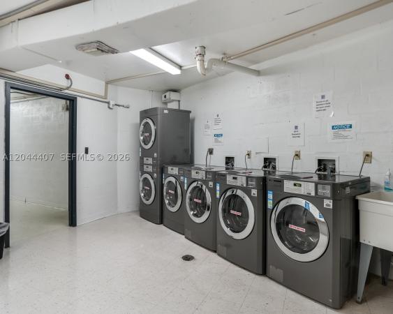 Arlen House East, 100 Bayview Dr #1620, Sunny Isles Beach, Florida 33160, image 1