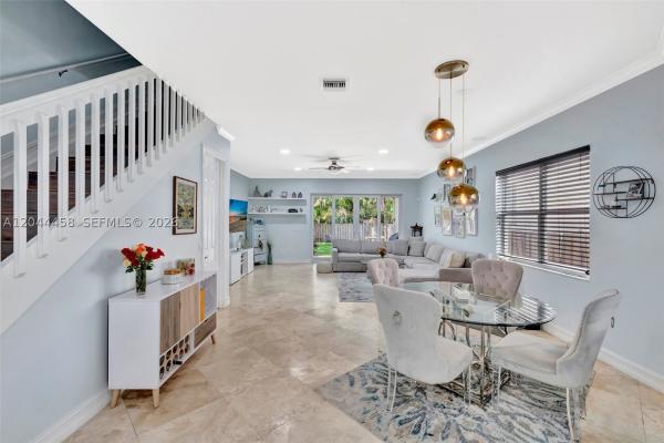 Vinik, 853 SW 11th Ct, Fort Lauderdale, Florida 33315, image 1