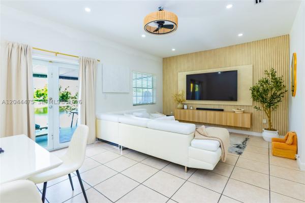 6939 SW 158th Ave, Unincorporated Dade County, Florida 33193, image 1