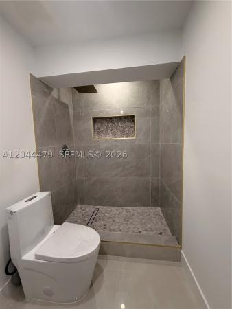 Essex Village, 191 SE 6th Ave, Hialeah, Florida 33010, image 2