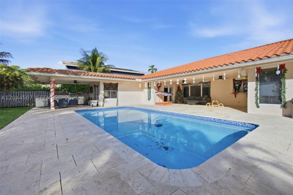 Diplomat Golf Estates, 713 Diplomat Pkwy, Hallandale Beach, Florida 33009, image 2