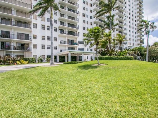 Hollywood, Florida 33019, image 1