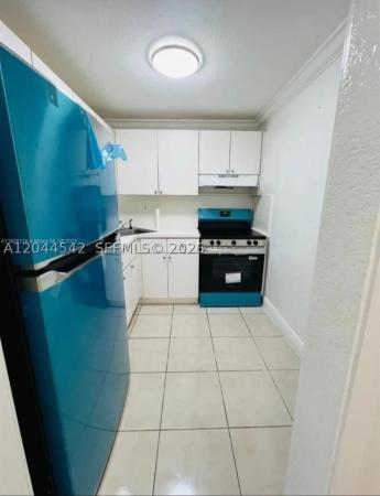 Las Estrellas, 606 W 81st St #224, Hialeah, Florida 33014, image 1
