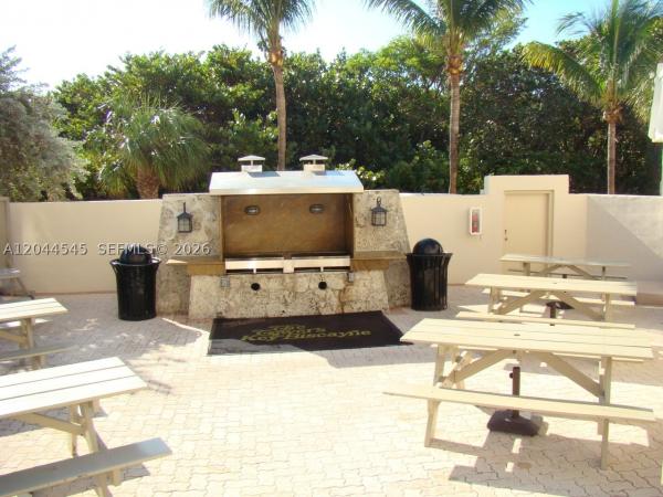 Towers Of Key Biscayne, 1111 Crandon Blvd #B705, Key Biscayne, Florida 33149, image 3