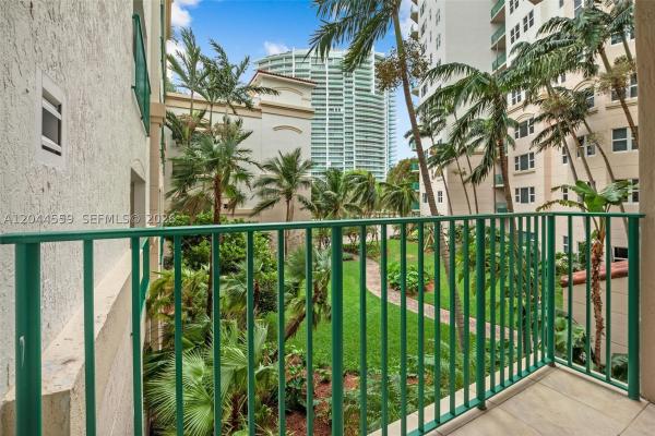 Turnberry Village South Tower, 19900 E Country Club Dr #212, Aventura, Florida 33180, image 2