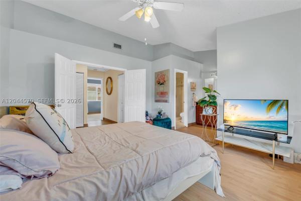 Images At Pembroke Pointe, 10857 NW 8th St, Pembroke Pines, Florida 33026, image 3