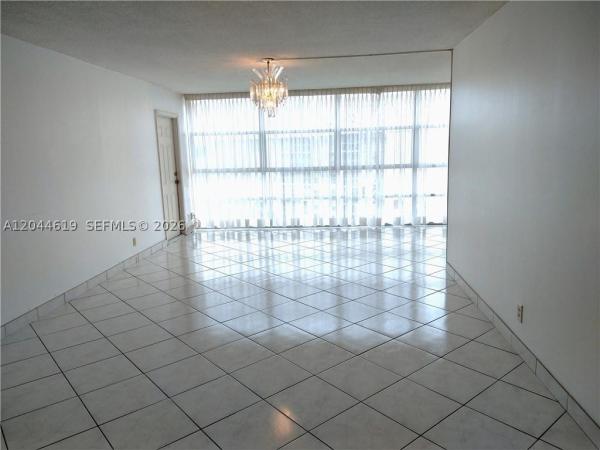 De Soto Park South, 601 Three Islands Blvd #517, Hallandale Beach, Florida 33009, image 2