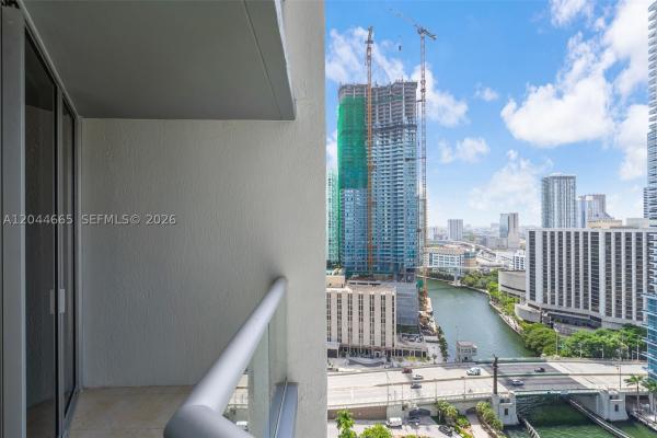 Icon Brickell Tower 1, 475 Brickell Ave #2508, Miami, Florida 33131, image 1