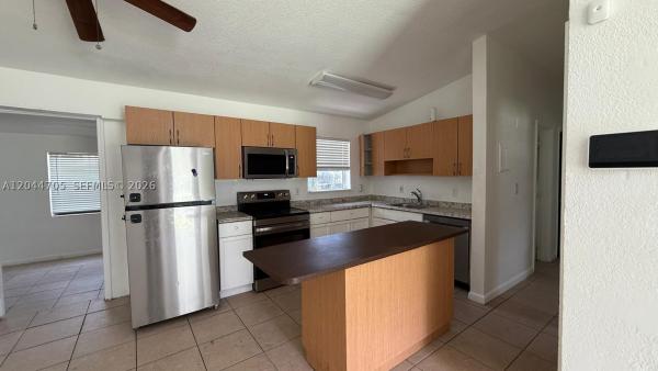 Lauderdale Manors, 1525 NW 18th Ct, Fort Lauderdale, Florida 33311, image 1