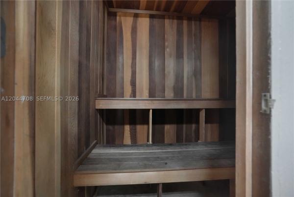 Stanton House, 6900 Bay Dr #3H, Miami Beach, Florida 33141, image 2