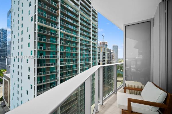 77 SE 5th St #2313, Miami, Florida 33131, image 2