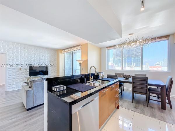 Vizcayne North, 244 Biscayne Blvd #1108, Miami, Florida 33132, image 2