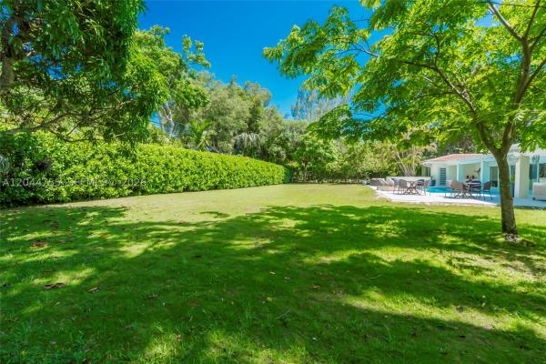 Casa Paradiso, 12121 SW 64th Ave, Pinecrest, Florida 33156, image 1