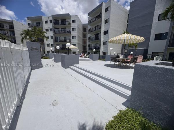 Versailles Plaza, 1820 W 53rd St #517, Hialeah, Florida 33012, image 1