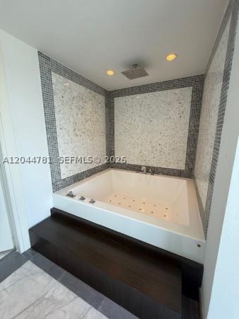 Epic Hotel & Residences, 200 Biscayne Boulevard Way #3102, Miami, Florida 33131, image 2