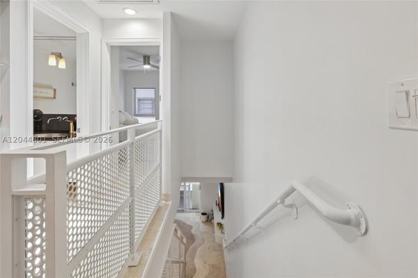 Washington Corner, 204 Washington Ave #13, Miami Beach, Florida 33139, image 1